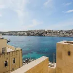 House Of Luxury With Pool By Solea Σεντ Πόλς Μπέι