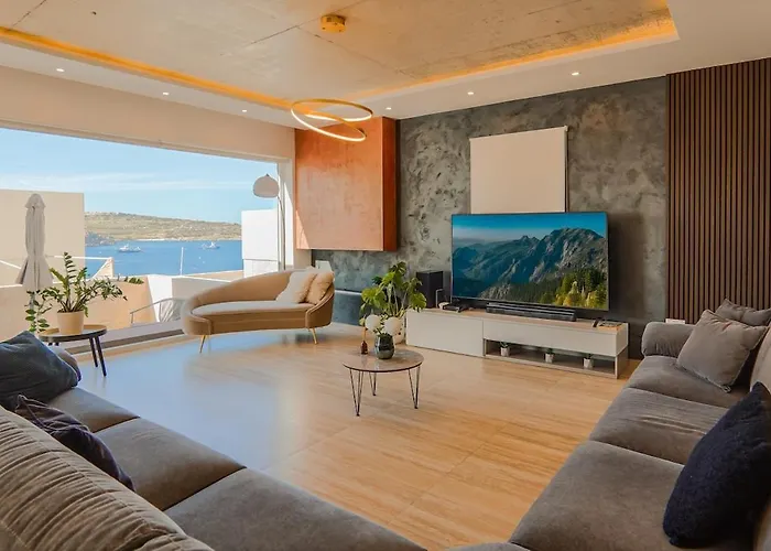 House Of Luxury With Pool By Solea St Paul's Bay