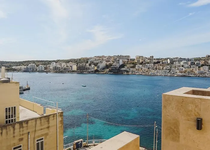 House Of Luxury With Pool By Solea St. Paul's Bay