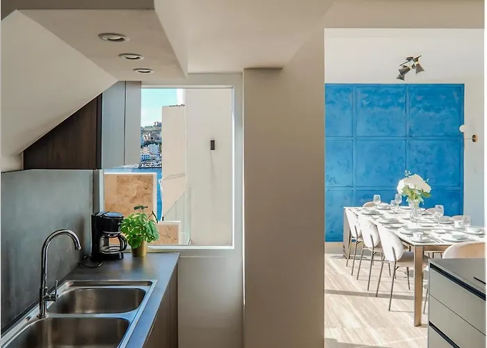 House Of Luxury With Pool By Solea